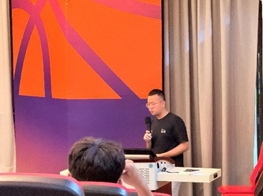 講師 2 吳皇慶（臺大政治
所研究生）
